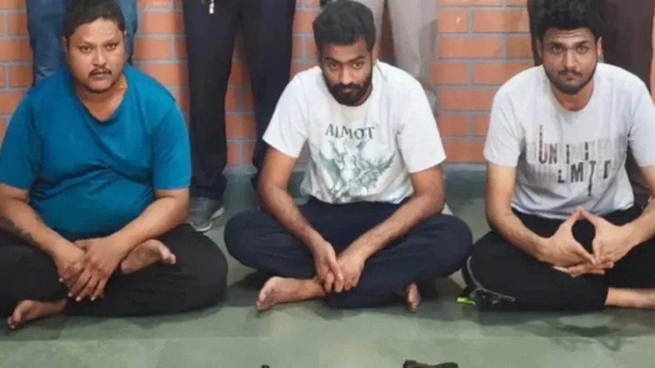 প্রেমিকা যোগাযোগ বন্ধ করে দিয়েছে, তাই বাবাকে তুলে নিয়ে গেলেন প্রেমিক